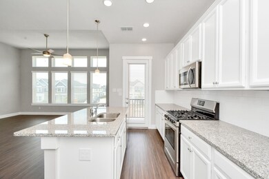 705 Strawberry Pines Ct, Houston, TX 77009 - photo 7