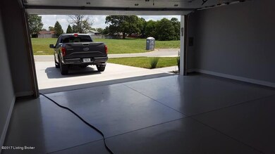 443 Woodlake Dr, Mount Washington, KY 40047 - photo 5