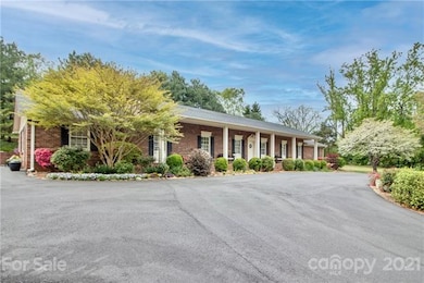 438 Augusta Dr, Statesville, NC 28625 - photo 2