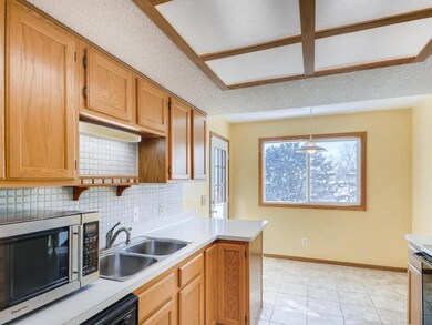 Eat-in Kitchen with Door to Deck!