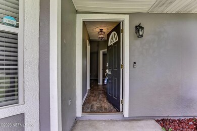 6-web-or-mls-LR_970_Floyd_St_AA-6