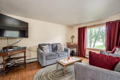 21 Rochester Ave, Rochester, NH 03867 - photo 5