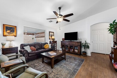006__11010 E Keats Ave
