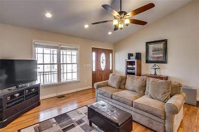 792 Raintree Ct, Randleman, NC 27317 - photo 4