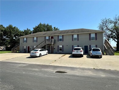 100 E Otway St, Odessa, MO 64076 - photo 2