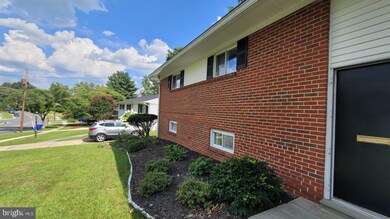 4206 Heathfield Rd, Rockville, MD 20853 - photo 6