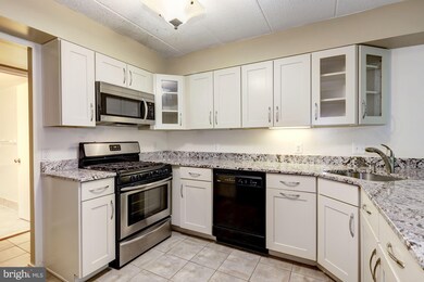 5701 Harpers Farm Rd unit D, Columbia, MD 21044 - photo 6