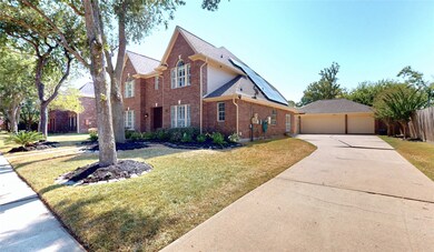 303 Eagle Lakes Dr, Friendswood, TX 77546 - photo 4