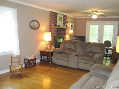 3910 Azalea Crescent, West Point, VA 23181 - photo 2