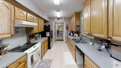 611 Hillview St, Texarkana, TX 75501 - photo 2