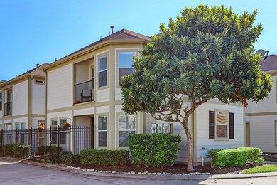 1722 Redwing Haven Dr, Houston, TX 77009 - photo 3