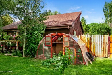 112 River View Rd-013