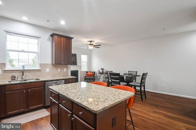 805 Glenside Way, Glen Burnie, MD 21060 - photo 4