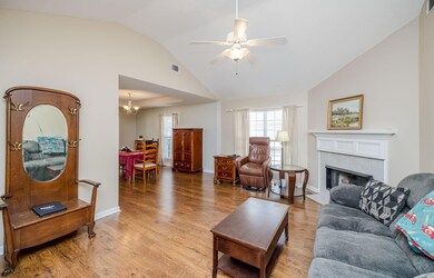 594BradfordLn-07