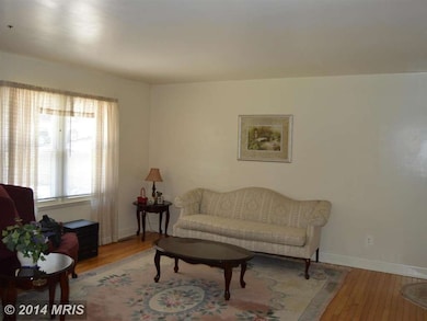 204 Harlem Rd, Pasadena, MD 21122 - photo 4
