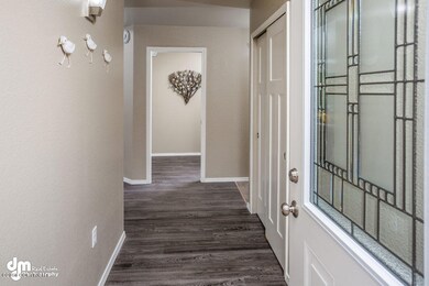Front Entry_DMD_7795-SMALL