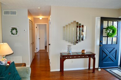 8F592809-C56F-41E9-BAAA-FF8FBEE583FF_1_2