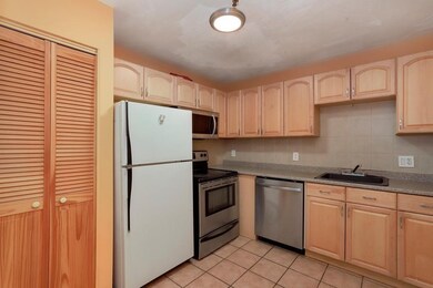 Sagamore Place Condominiums unit 1211, Quincy, MA 02171 - photo 4
