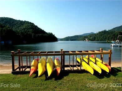 Rumbling Bald on Lake Lure Communite amenities, yo