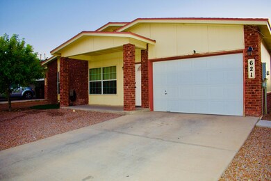 621 Villa Victoria Dr, El Paso, TX 79928 - photo 2