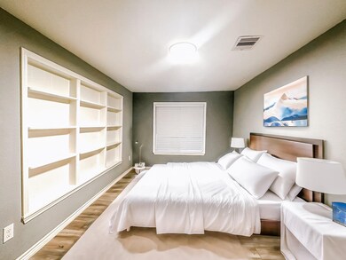 601 S Cherry St, Tomball, TX 77375 - photo 5