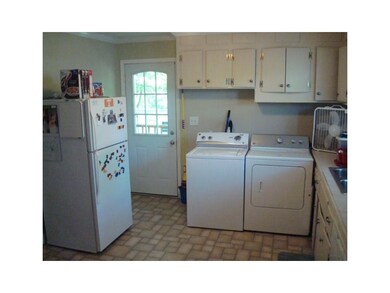 923 Hopson St, Johnson City, TN 37601 - photo 7