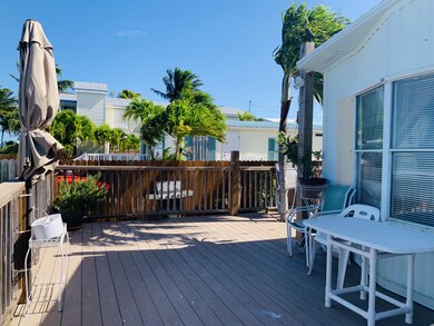 PATIO DECK