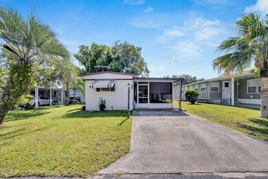 4908 Dove Dr, Zephyrhills, FL 33541 - photo 3