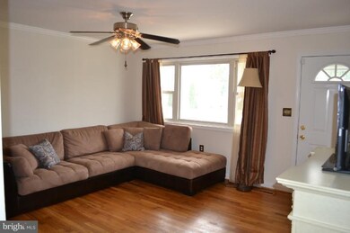 337 Eagle Harbor S, Laurel, MD 20724 - photo 7