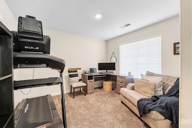 5510 Lombardy Ct, Bakersfield, CA 93308 - photo 5