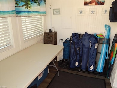 Rear Entry Porch/mud Room