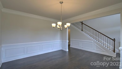 393 Fox Cove Rd, Hendersonville, NC 28792 - photo 4