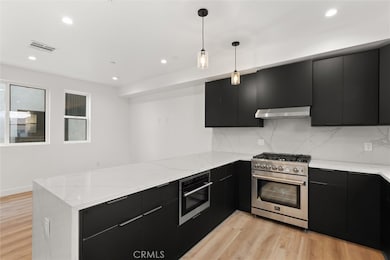 11410 Calvert St, Los Angeles, CA 91606 - photo 3