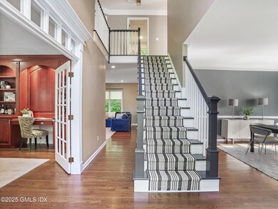 10 Wilton Hunt Rd Foyer