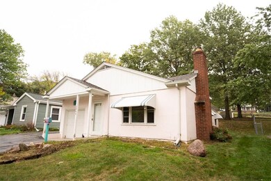 2405 E 28th St, Des Moines, IA 50317 - photo 2