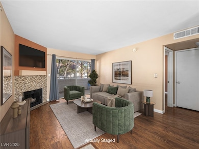3038 Casey Dr unit 204, Las Vegas, NV 89120 - photo 3