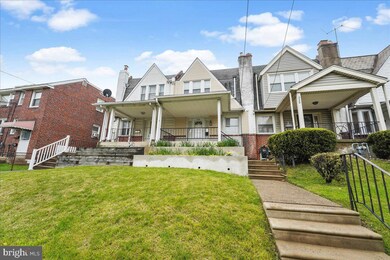 218 N Wycombe Ave, Lansdowne, PA 19050 - photo 2