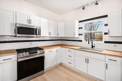 1559 Coit Ave NE, Grand Rapids, MI 49505 - photo 6