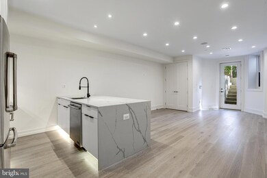 1817 Vernon St NW unit 1, Washington, DC 20009 - photo 4