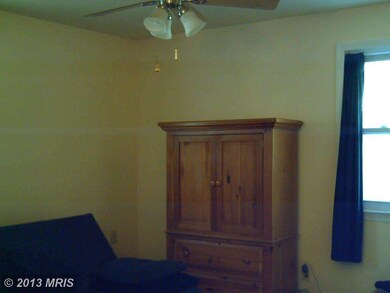 719 Myrth Ave, Essex, MD 21221 - photo 2