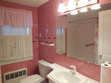 272 Cherry St, Holyoke, MA 01040 - photo 7