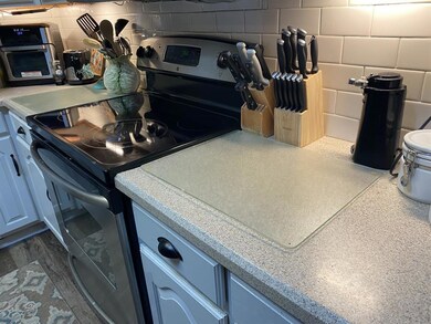 1107 Brook Ln, Cleburne, TX 76033 - photo 4