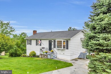 465 Walton St, Strasburg, VA 22657 - photo 3