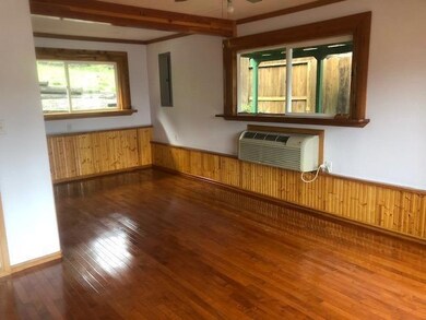 1300 NW Highland Ave, Grants Pass, OR 97526 - photo 6