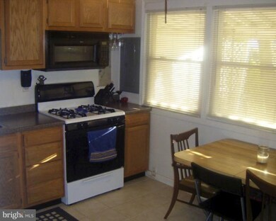 3113 Bero Rd, Halethorpe, MD 21227 - photo 7