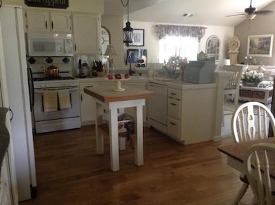 2515 Webb Ct, Redding, CA 96002 - photo 3