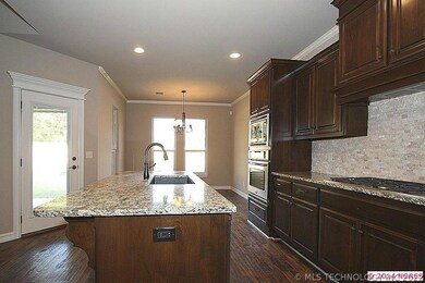 3714 S Fir Blvd, Broken Arrow, OK 74011 - photo 5