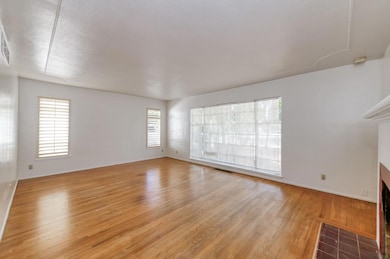 2649 N Adoline Ave, Fresno, CA 93705 - photo 5