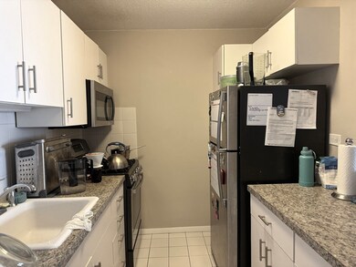 Hawthorne Place Condominium unit 14C, Boston, MA 02114 - photo 4