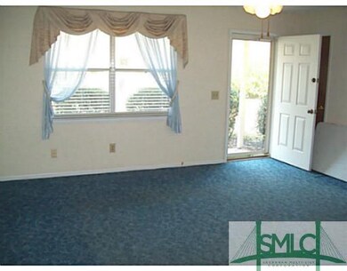 Living Room. Spacious Living Room w/ great natural